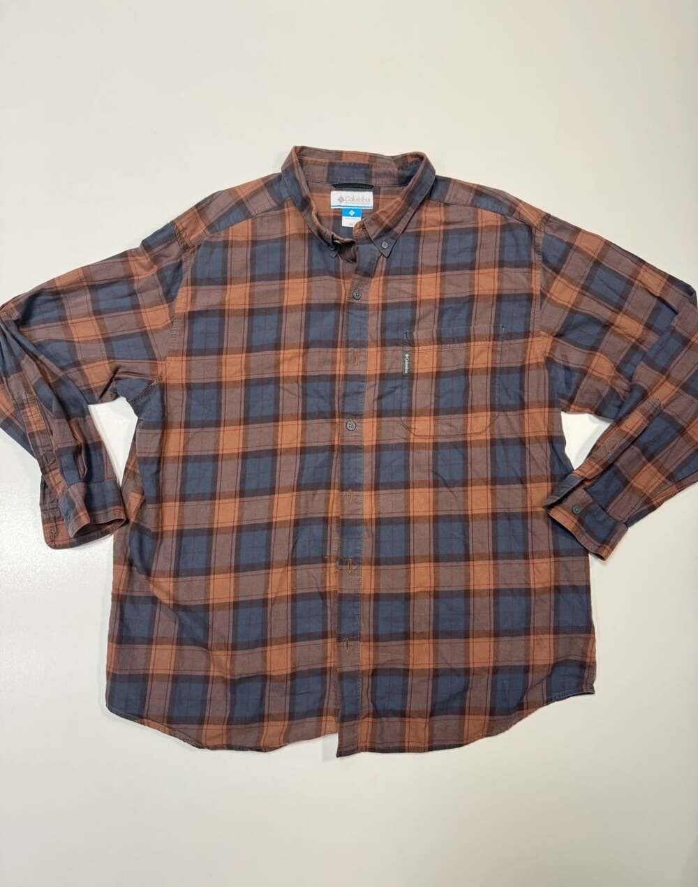 Columbia Men's Brown and Blue Plaid Long Sleeve Button-Down Shirt XXL Outdoorsy
